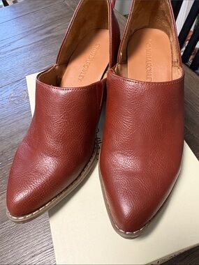 Cynthia Rowley Women’s Rust Brown Pointed Leather Mule